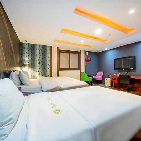 Nice Hotel Uijeongbu Bagian luar foto