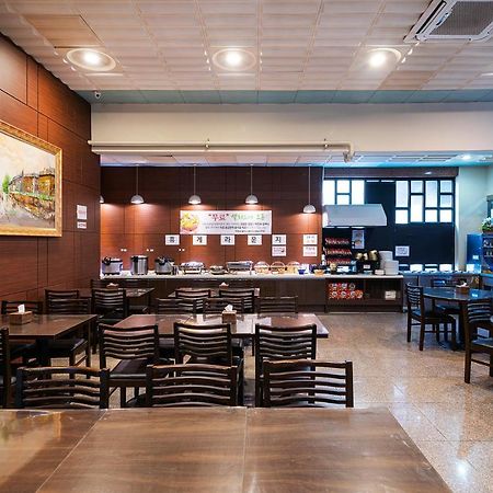 Nice Hotel Uijeongbu Bagian luar foto