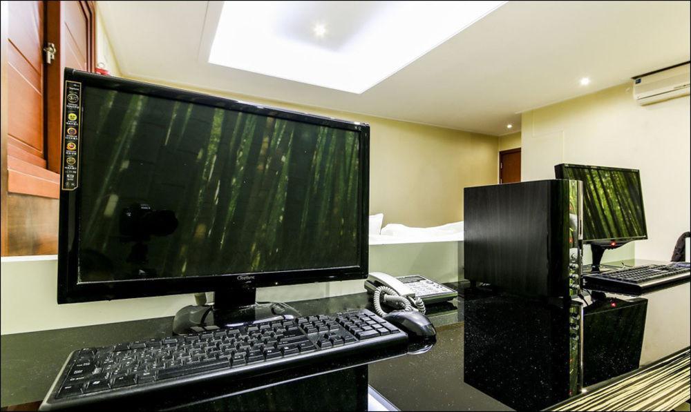 Nice Hotel Uijeongbu Bagian luar foto