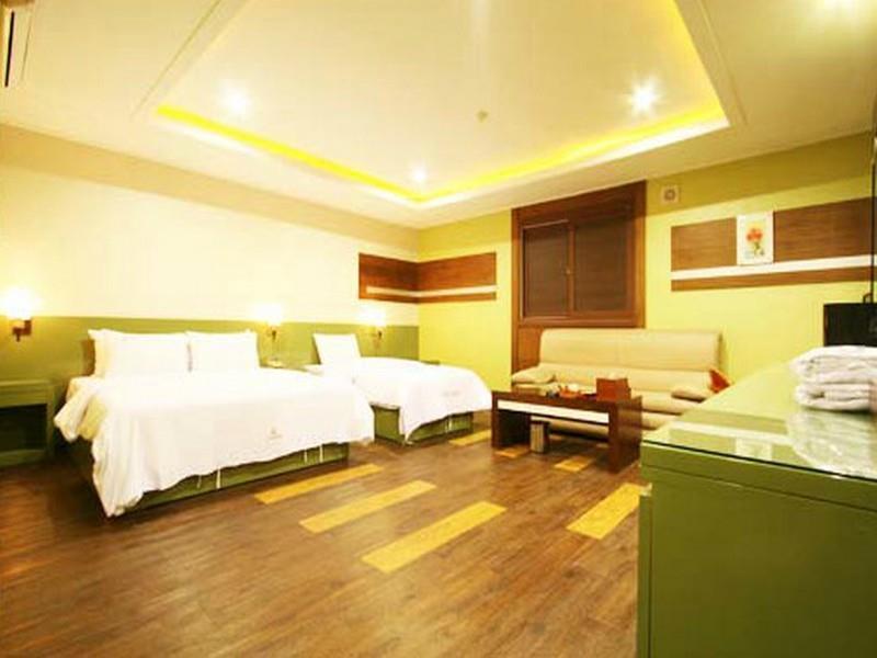Nice Hotel Uijeongbu Bagian luar foto