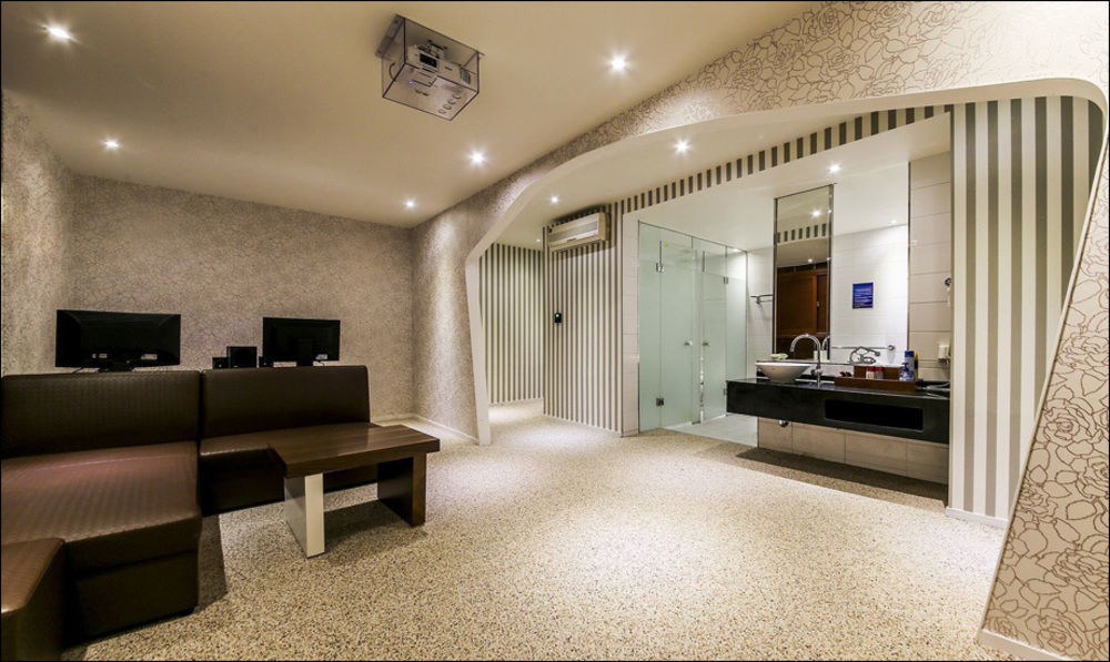 Nice Hotel Uijeongbu Bagian luar foto