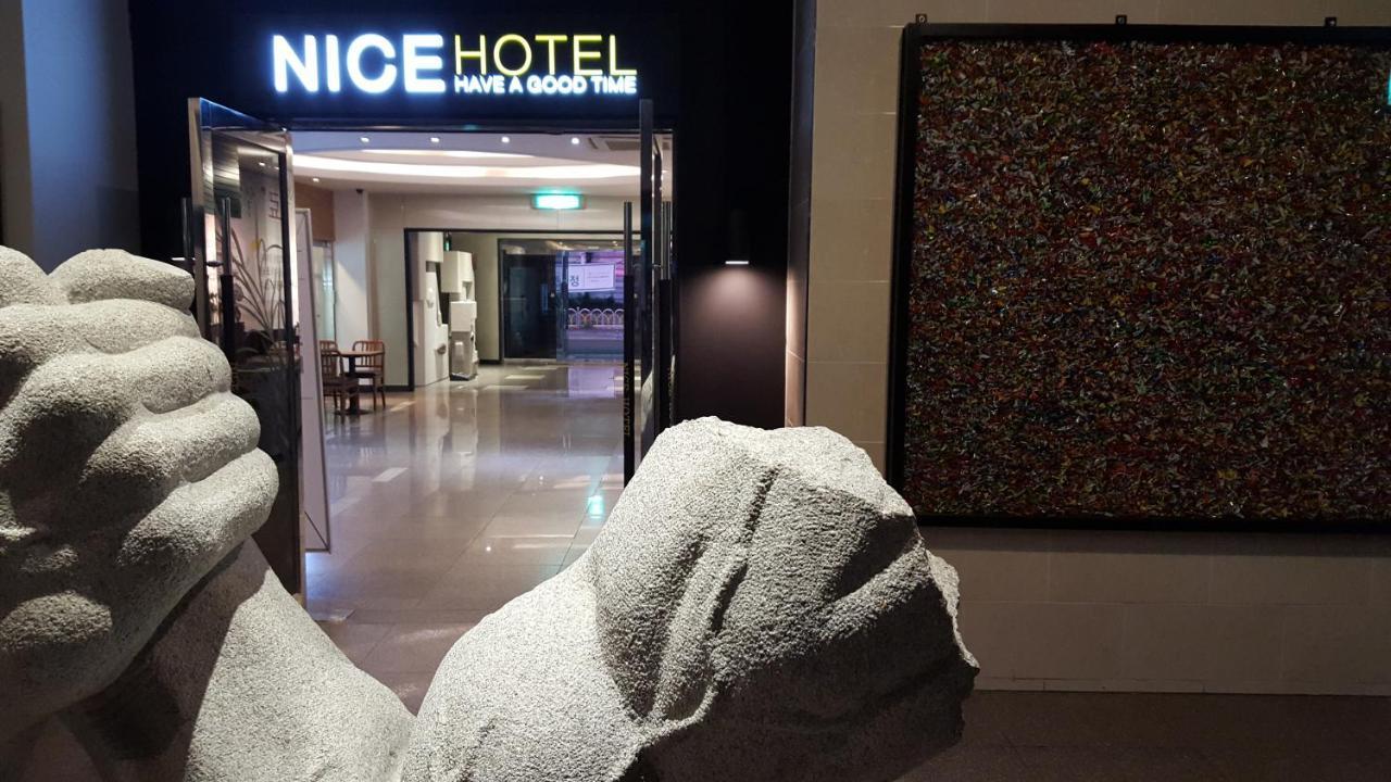 Nice Hotel Uijeongbu Bagian luar foto