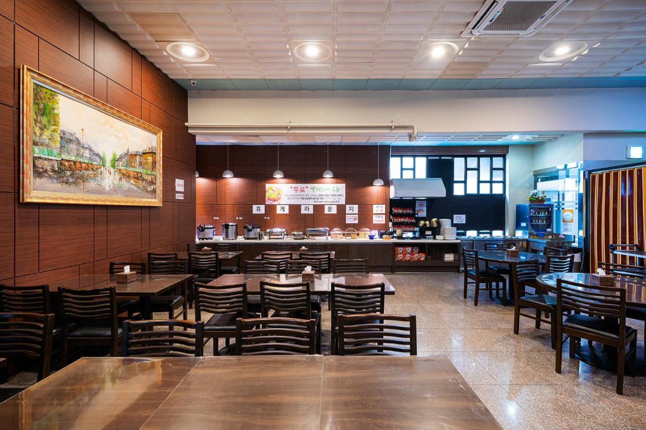 Nice Hotel Uijeongbu Bagian luar foto